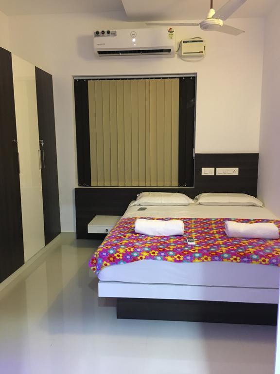 Rams Guest House Near Lulu Mall Thiruvananthapuram Bagian luar foto
