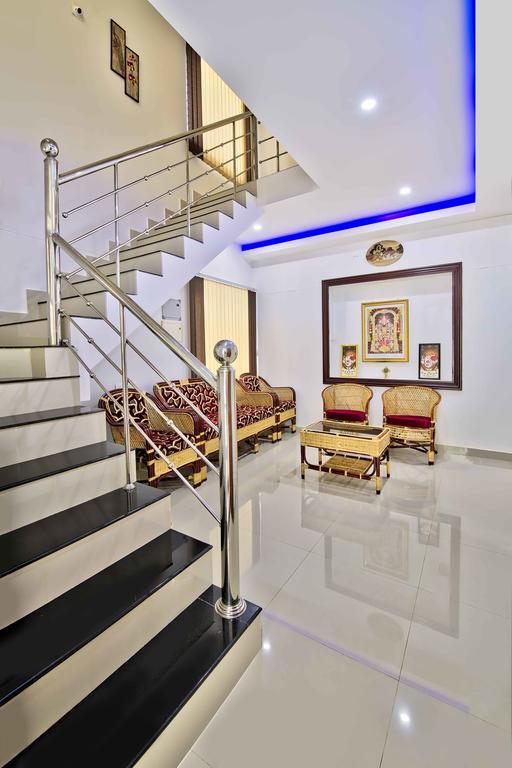 Rams Guest House Near Lulu Mall Thiruvananthapuram Bagian luar foto
