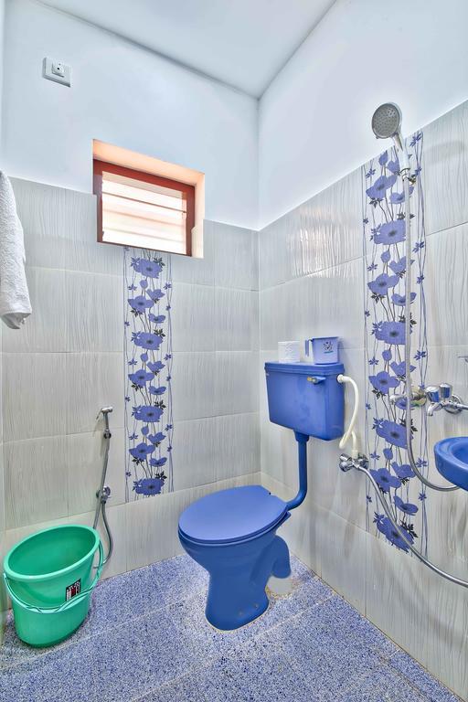 Rams Guest House Near Lulu Mall Thiruvananthapuram Bagian luar foto