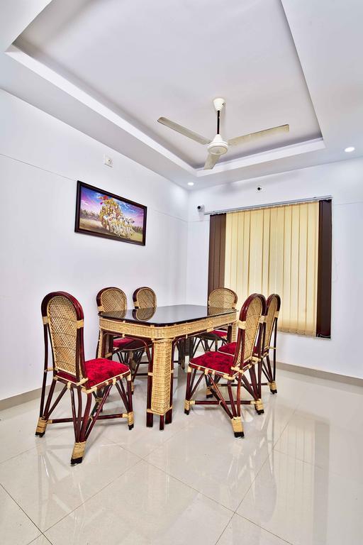 Rams Guest House Near Lulu Mall Thiruvananthapuram Bagian luar foto